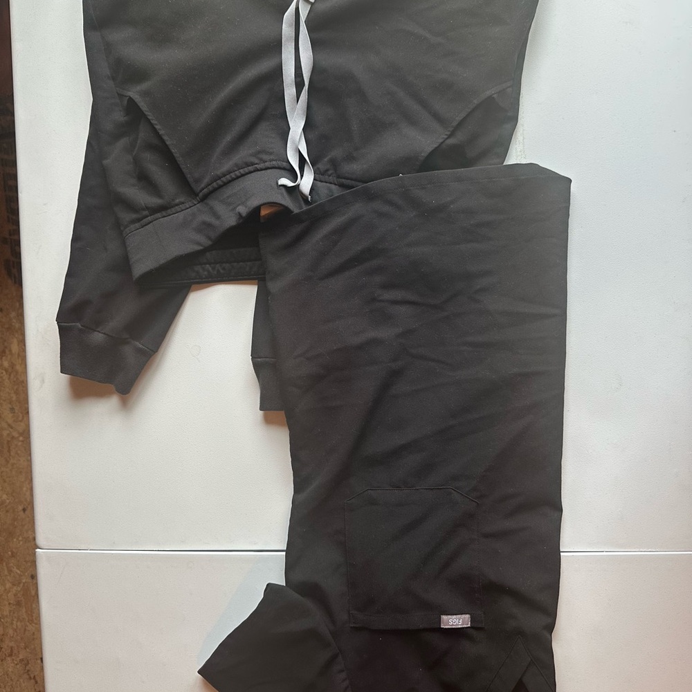 Figs Black scrubs Jogger set